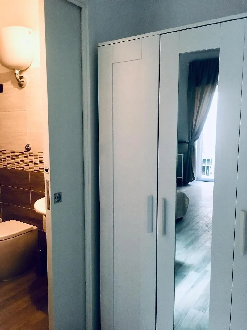Franz Guest House Naples