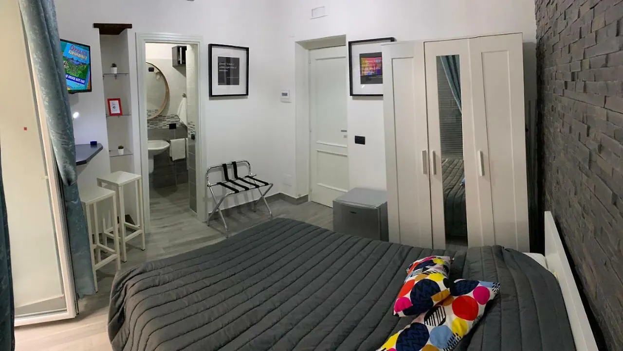 Franz Guest House Naples